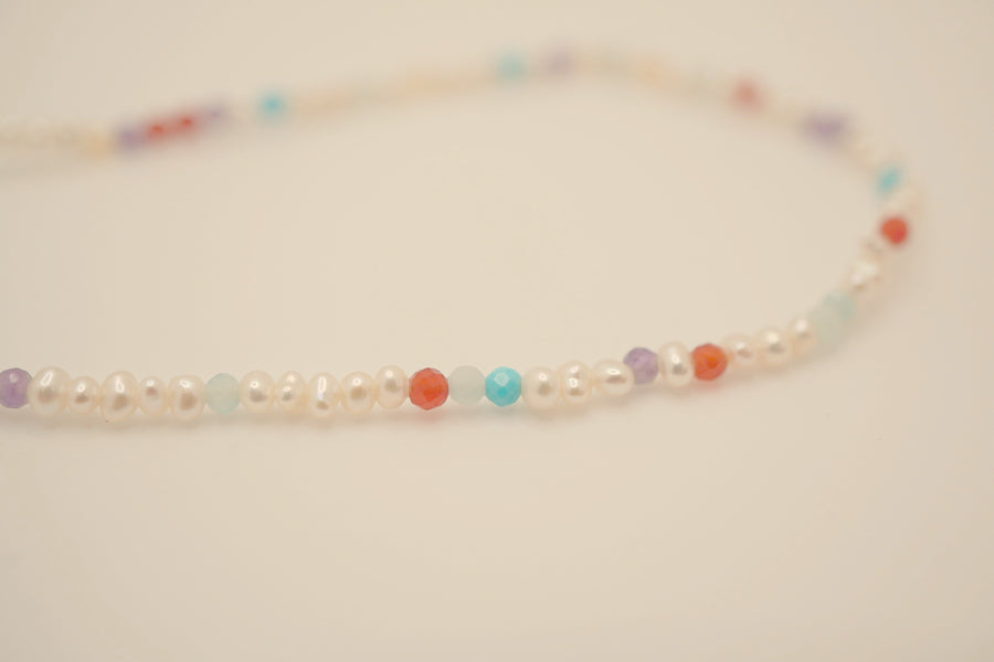 Pearl Clasp DNA Profile Bracelet, detail