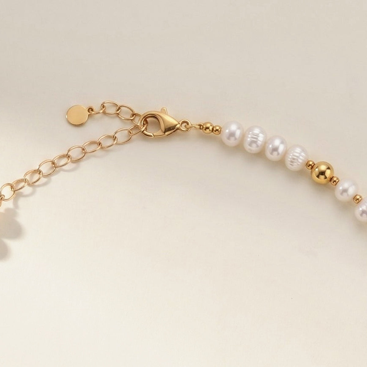 Pearl and Gold Pattern DNA Profile Necklace, clasp detail