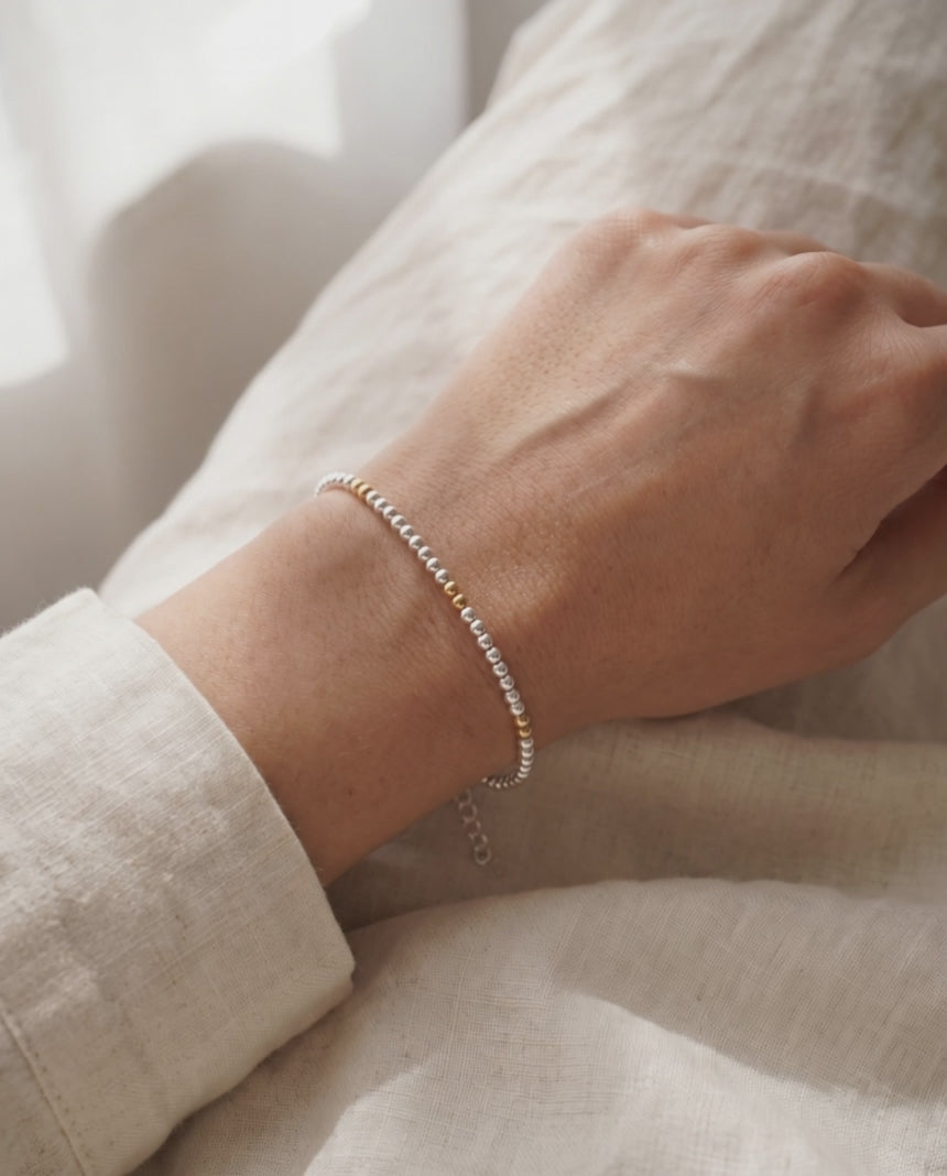 Gentle product motion of the piece being worn