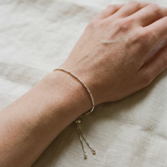 Gentle product motion of the piece being worn